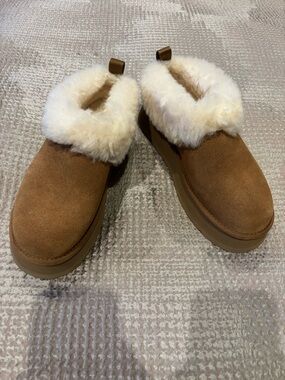 UGG Chestnut Suede Shearling-Lined Slip-On Clog